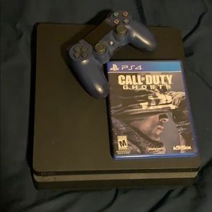 Ps4 Slim With cables, controller and ghosts